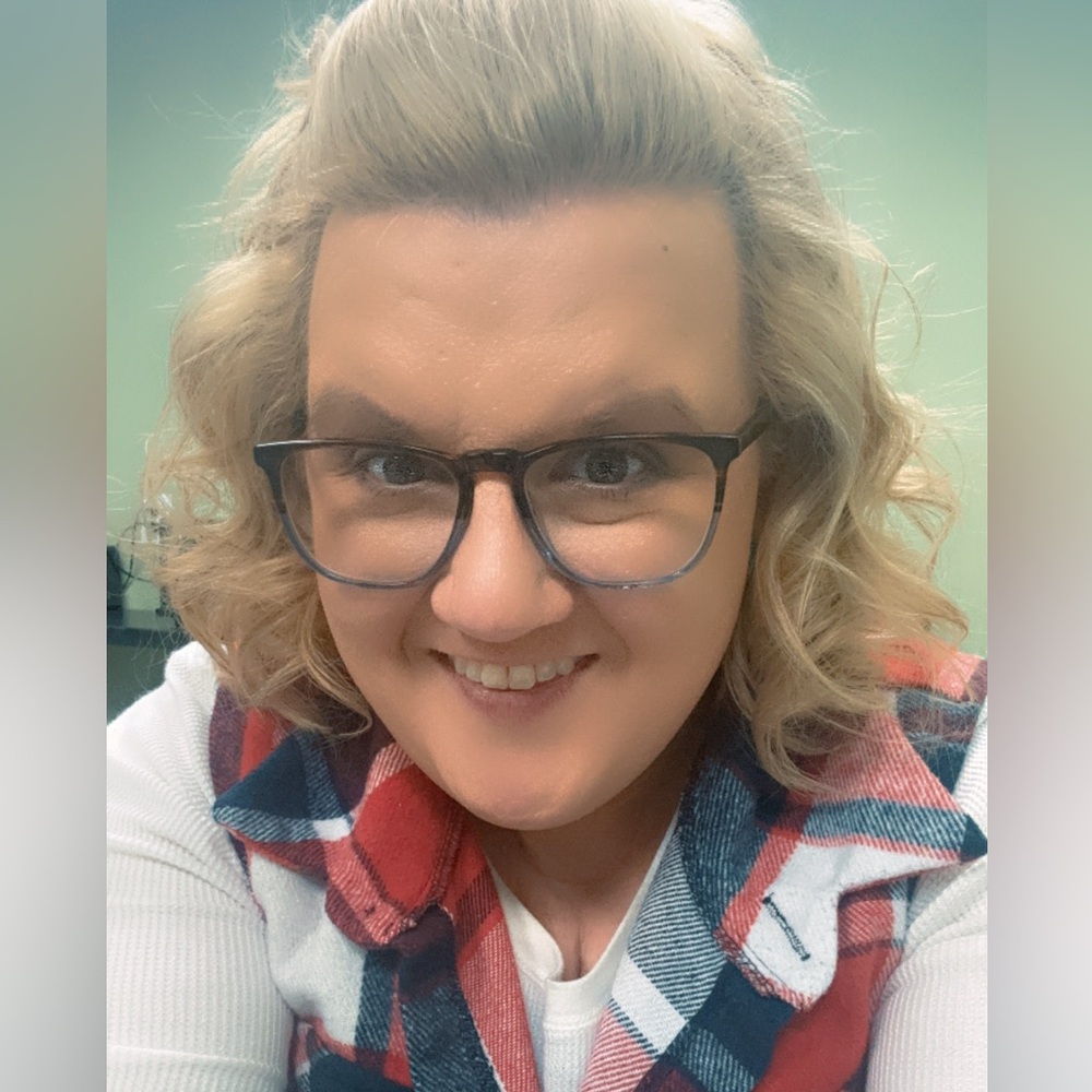 Meet your Posher, Tiffany